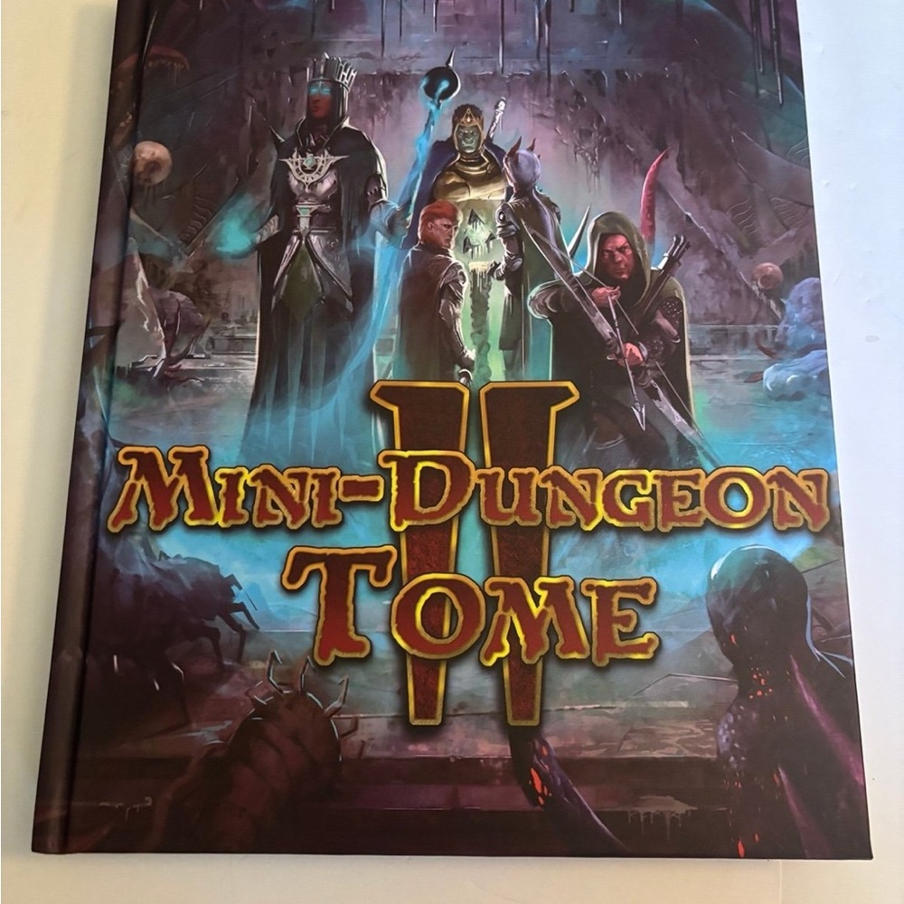 Mini-Dungeon Tome 2 Dungeons & Dragons DnD book EUC